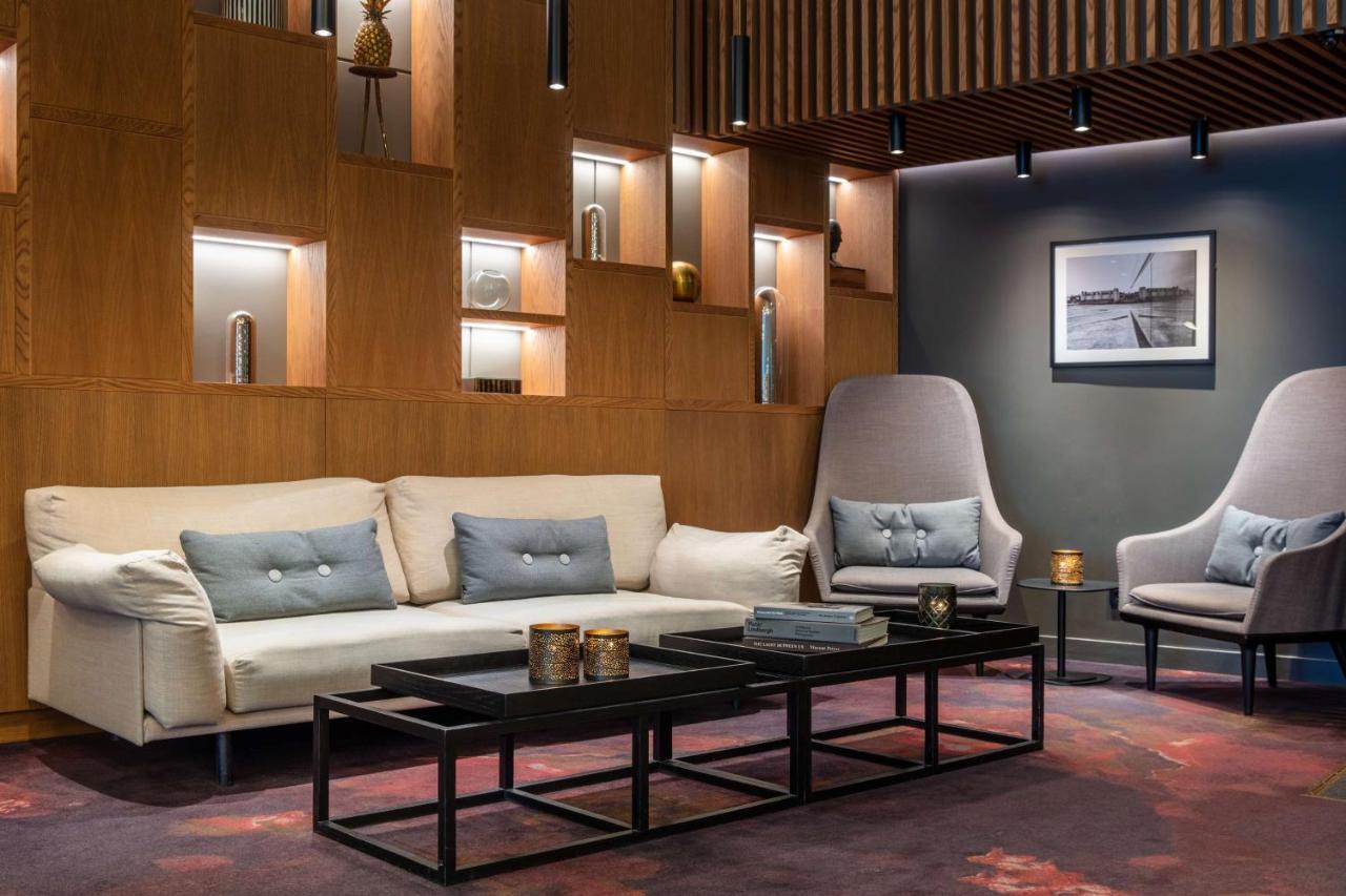 Radisson Blu Scandinavia Hotel, Hotell
